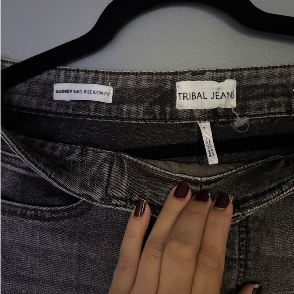 Tribal Gray Skinny Jeans with Distressed Look - Picture 3 of 9